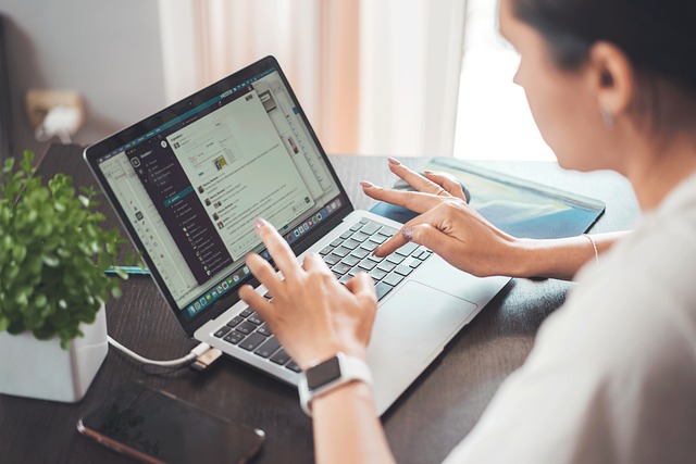Tìm hiểu về Tài Xỉu iWin trên trang web cá cược trực tuyến